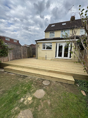 New timber garden decking and rear extension by JCL Renovations